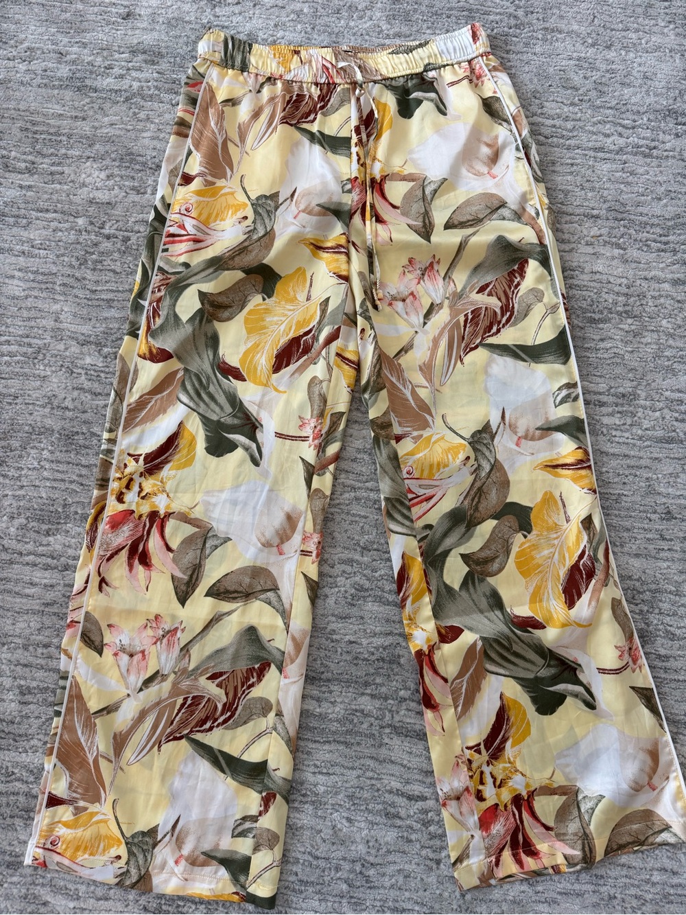 Women’s Yellow Floral Wide-Leg Pants
